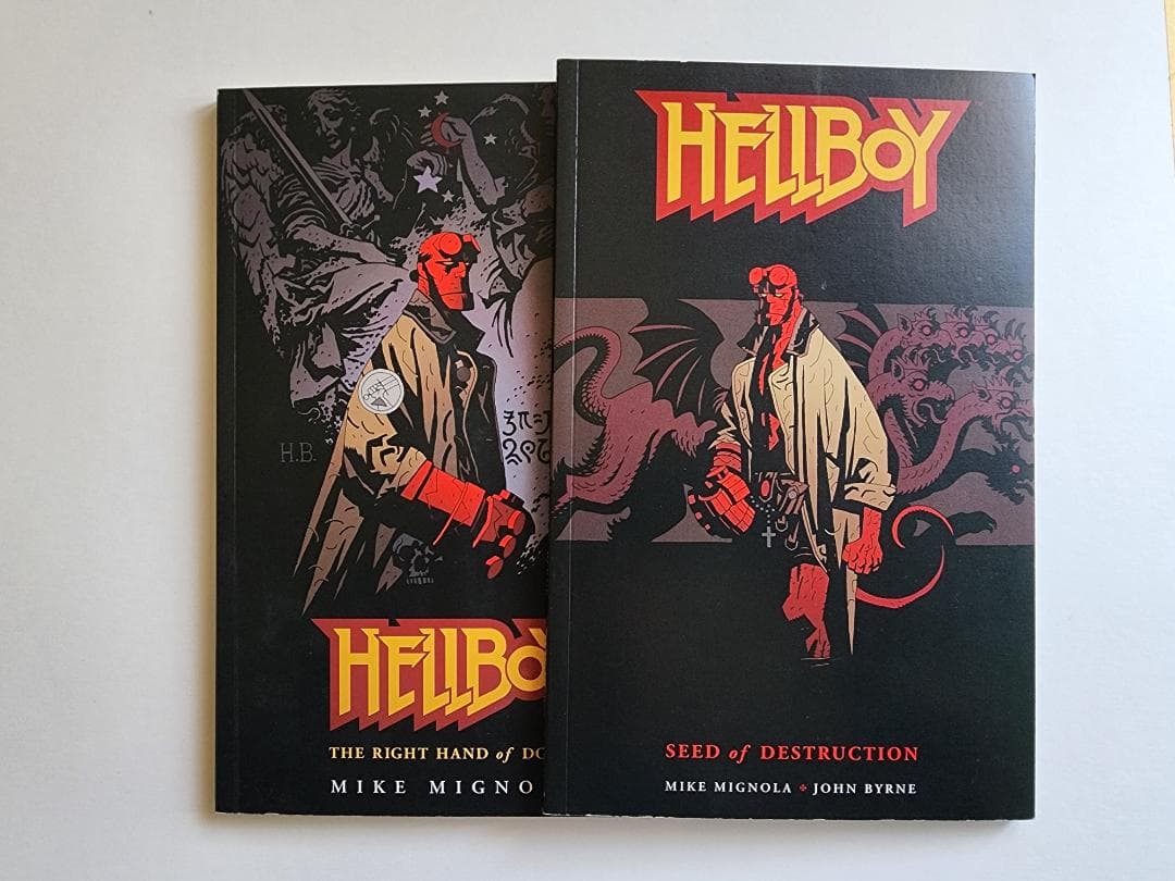 Hellboy 原書ヘルボーイ: 2冊セット