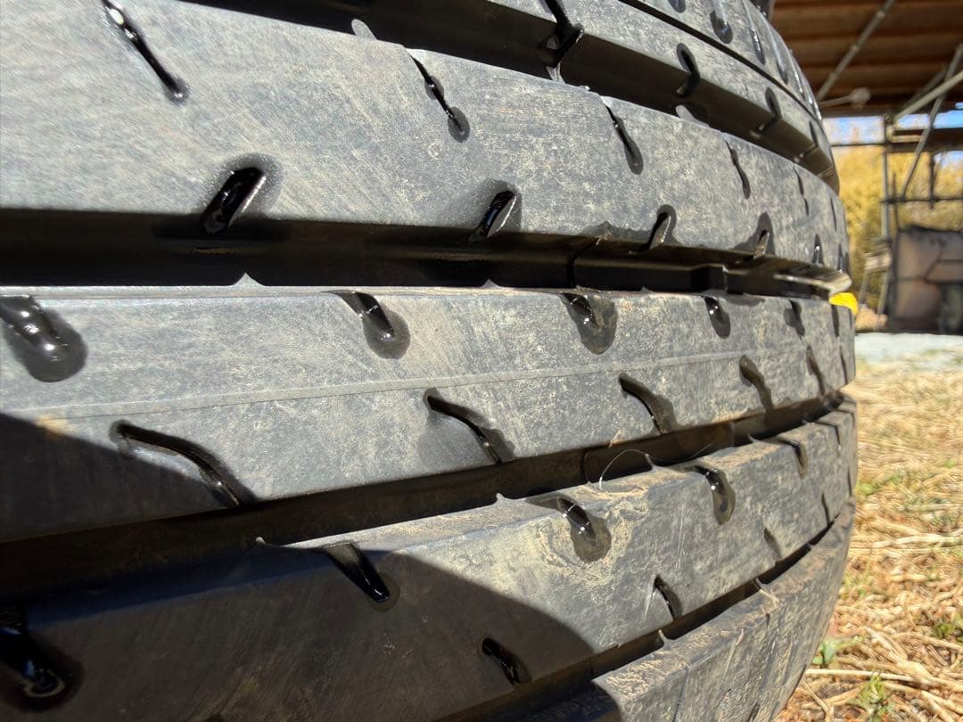 アルファード40系 純正タイヤ ヨコハマ ADVAN V03 225/60R18