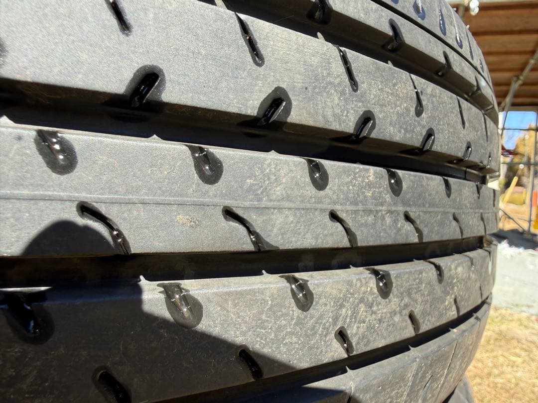 アルファード40系 純正タイヤ ヨコハマ ADVAN V03 225/60R18
