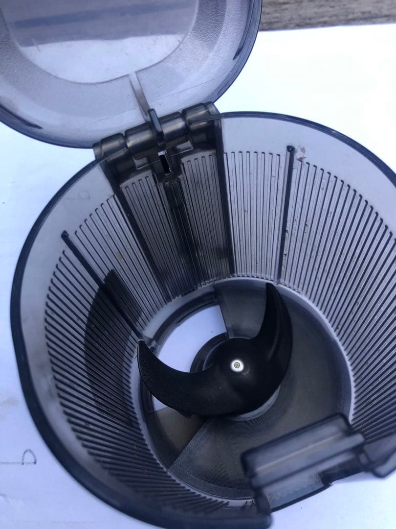 hurom スロージューサー　310A