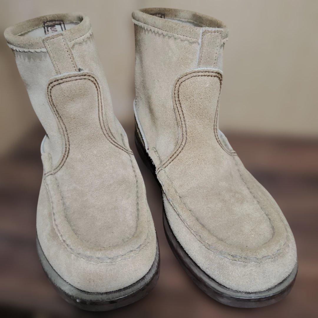 Russell Moccasinラッセルモカシンノックアバウトララミースウェード
