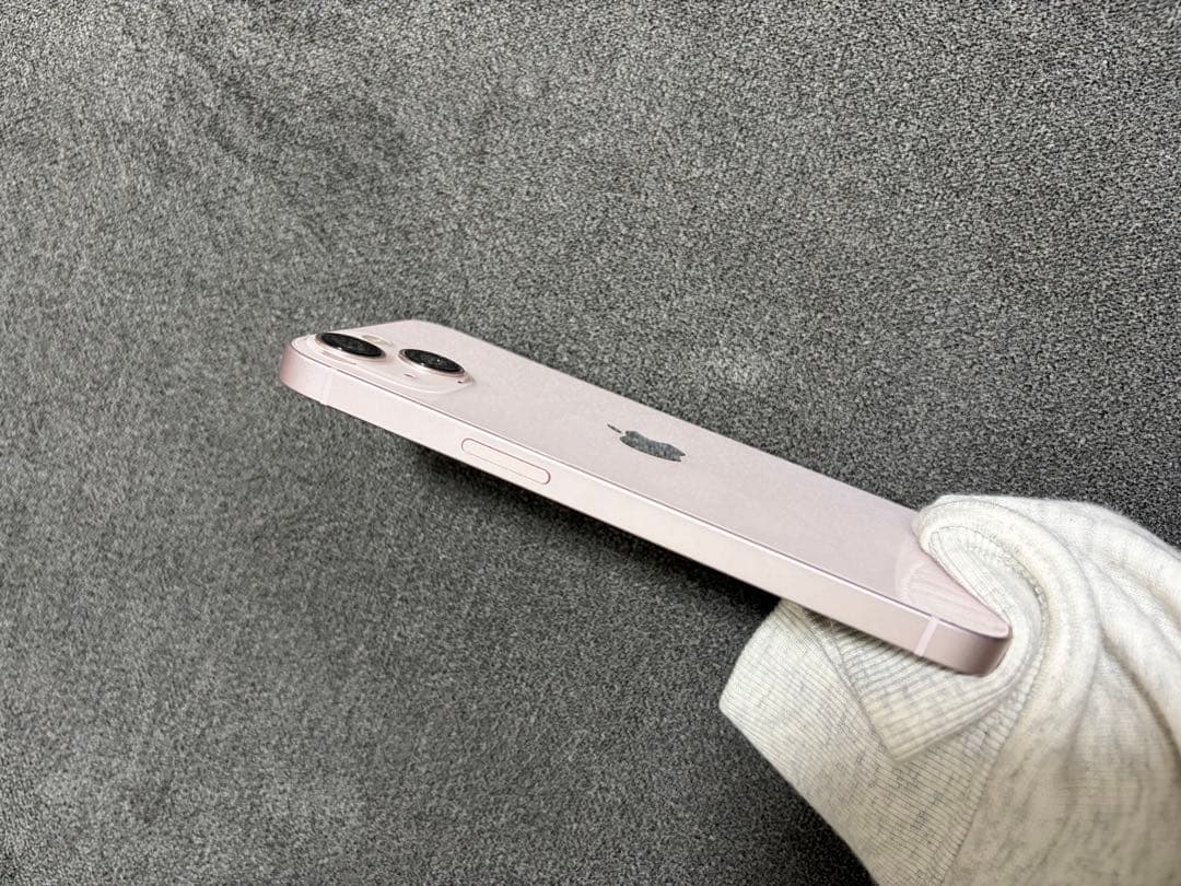 iPhone13 ピンク