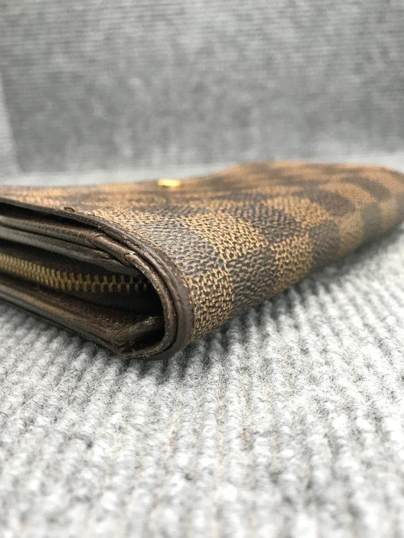 LOUIS VUITTON　二つ折り財布　ダミエ　4