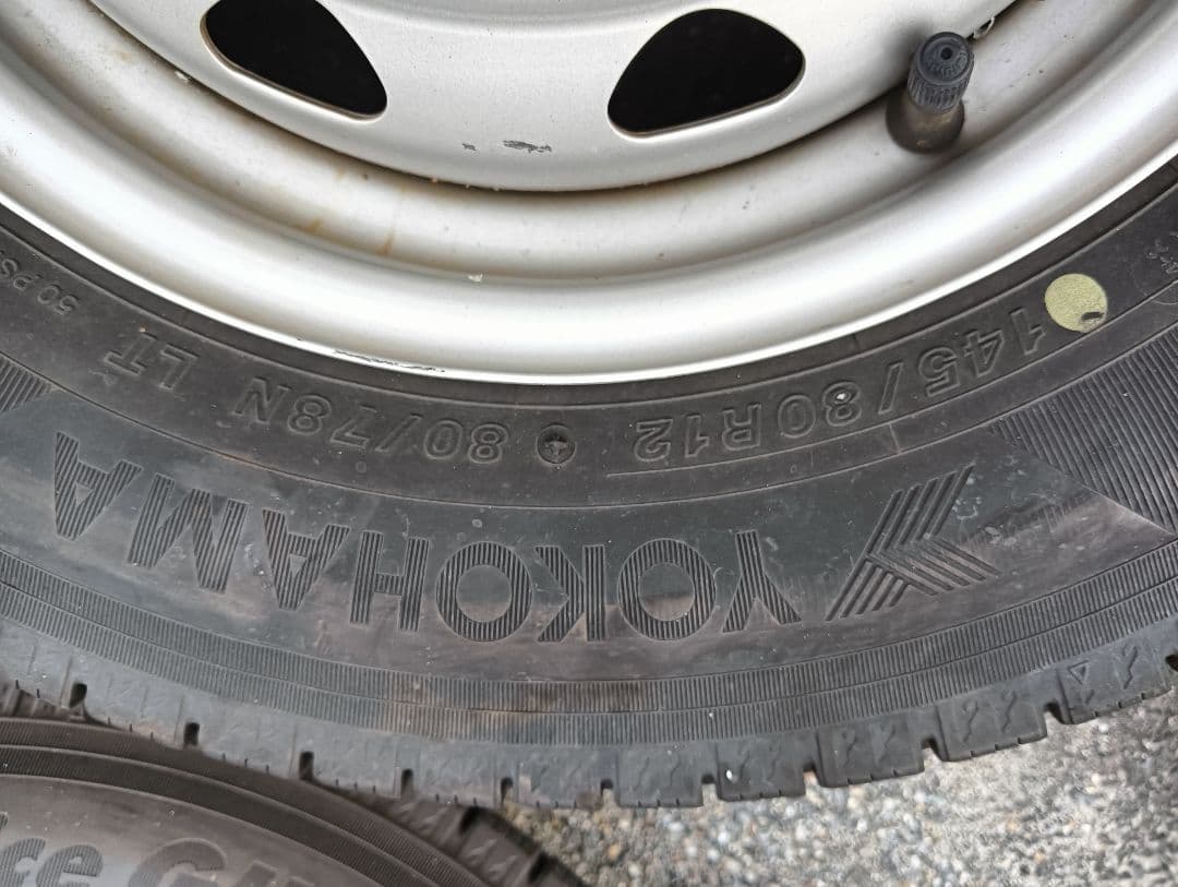 ②YOKOHAMA 145/80R12　鉄ホイル