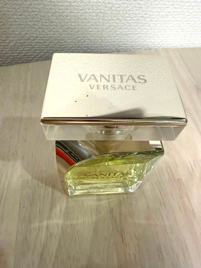 ヴェルサーチ ヴァニタス オードトワレ 100ml スプレー
