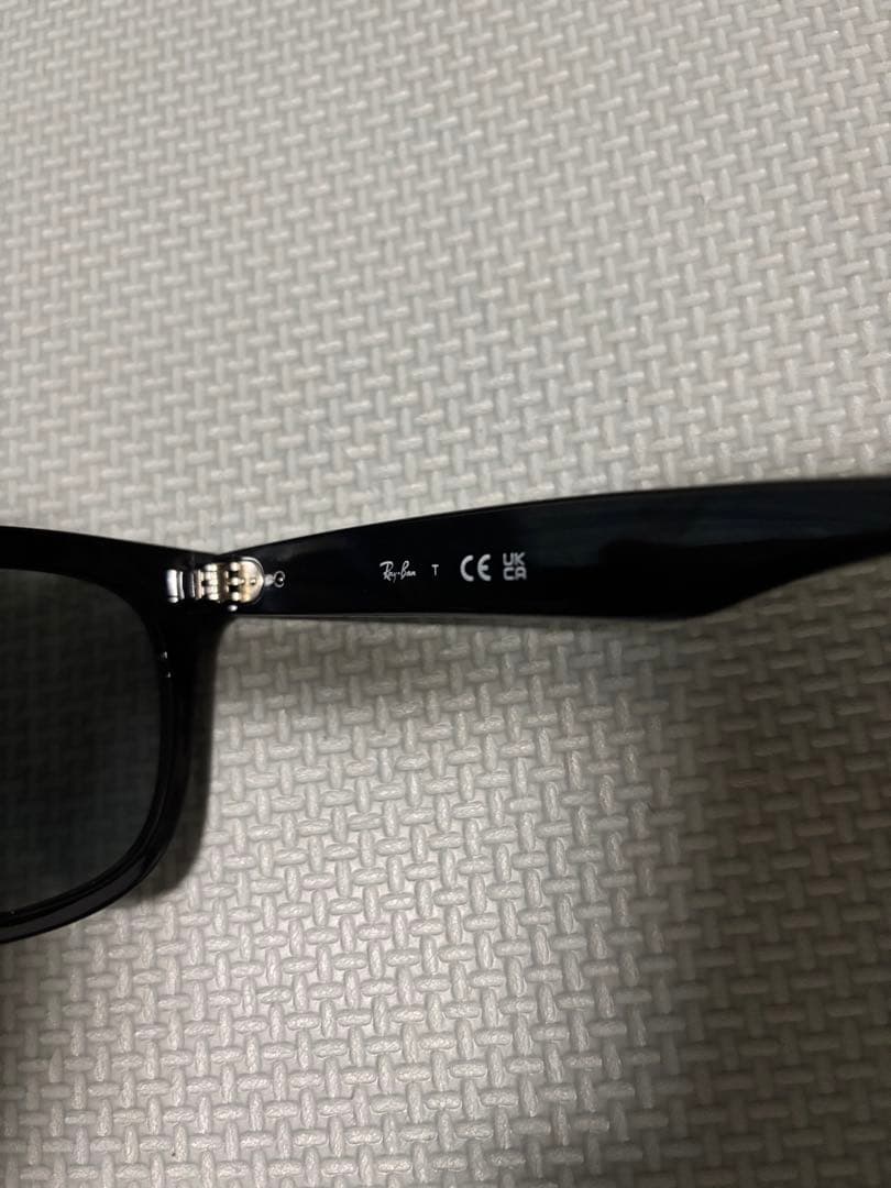 Ray-Ban レイバン RB4260 ブラックサングラス