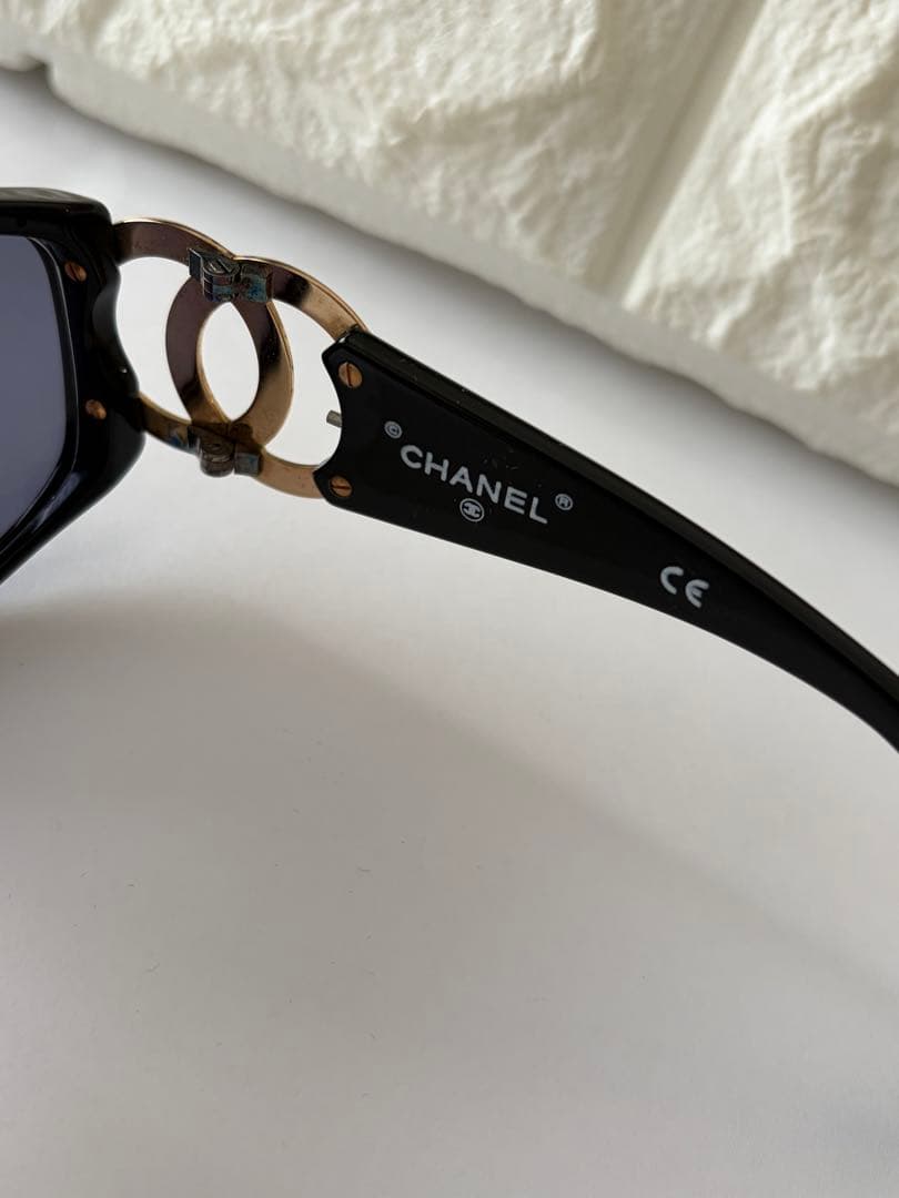 CHANEL ブラック サングラス ココマーク　02461 94305