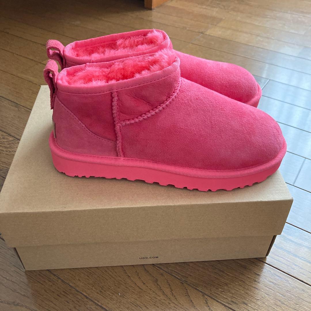 新品未使用 UGG W Classic Ultra Mini Boots