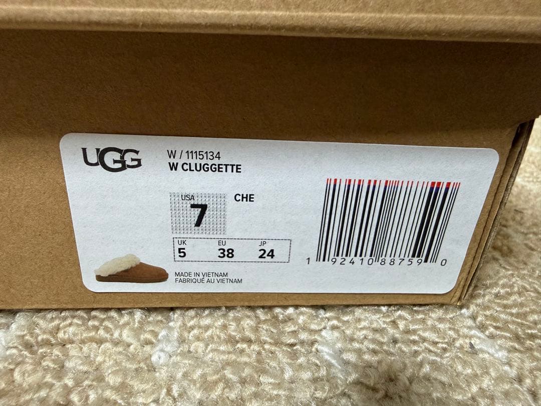 UGG CLUGGETTE クラゲット　スリッポン　ムートンブーツ