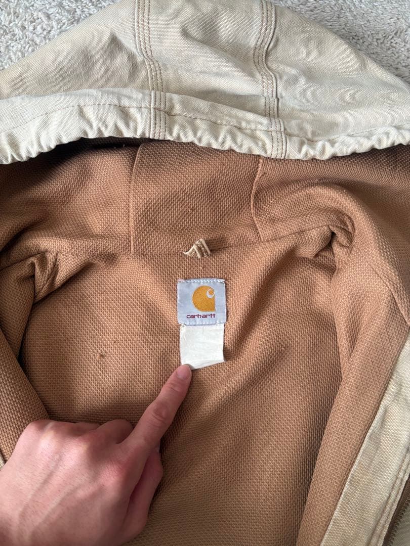Carhartt アクティブジャケット ベージュ