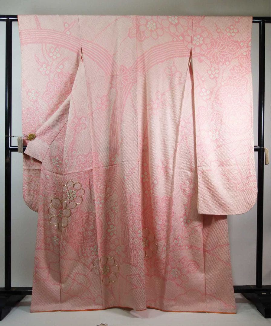逸品 振袖 総絞り 鹿子絞り 金駒刺繍 花文様 流水文様 絹のダイヤモンド