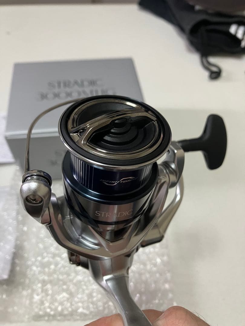 SHIMANO 23ストラディック 3000MHG スピニングリール　新品