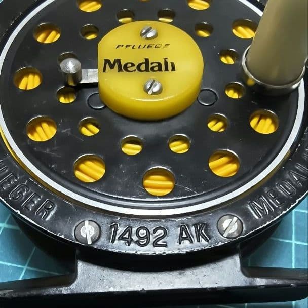 フルーガーメダリスト 1492 AK Pflueger Medalist