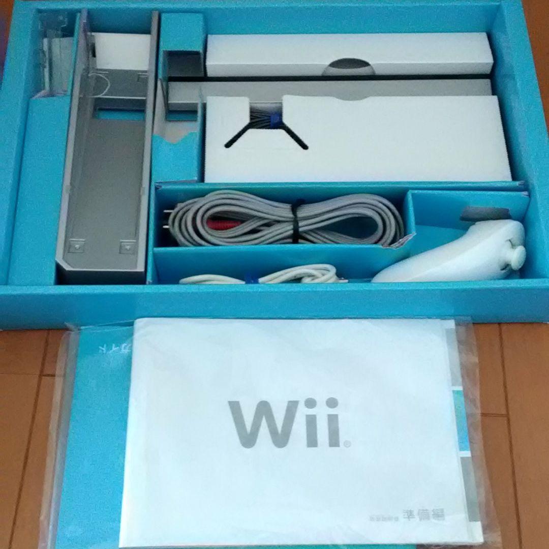Wii  本体　Nintendo Wii RVL-S-WA
