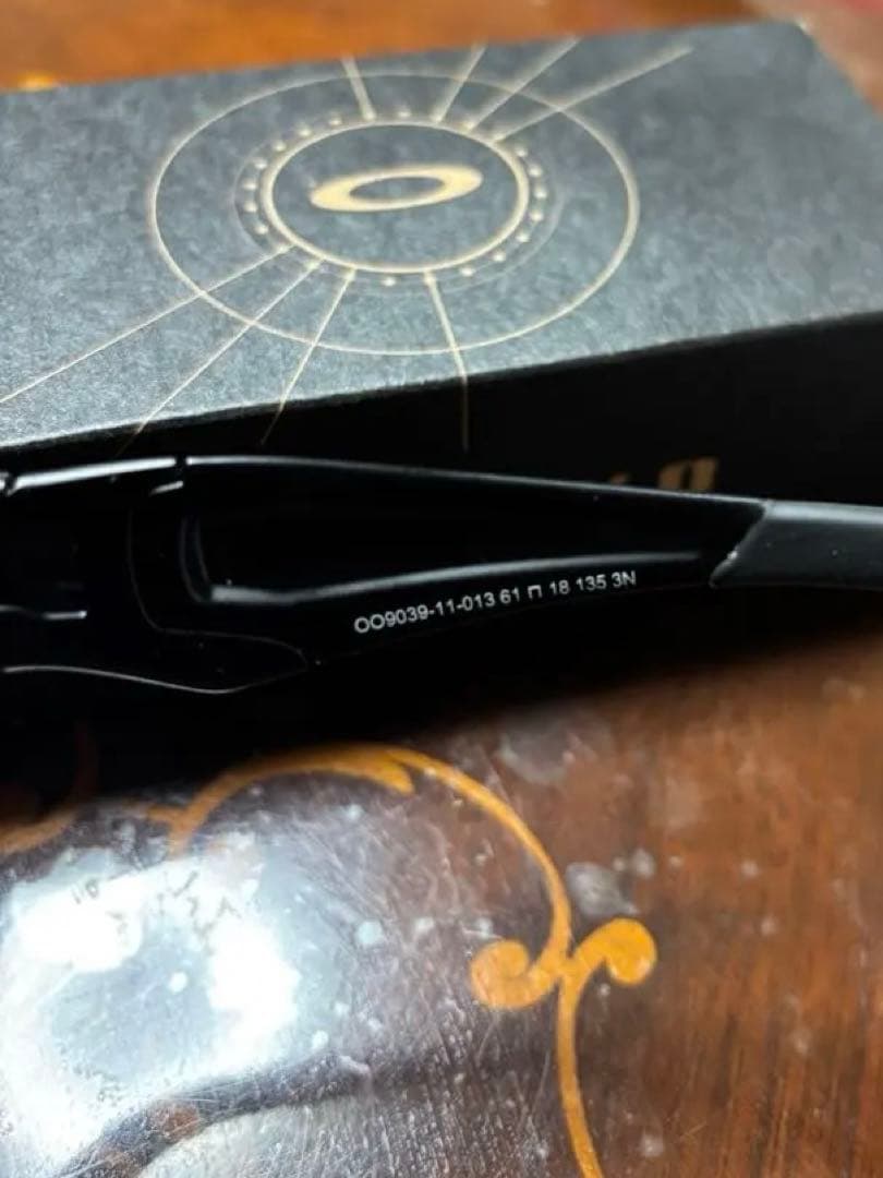 oakley straight jacket サングラス　io着用