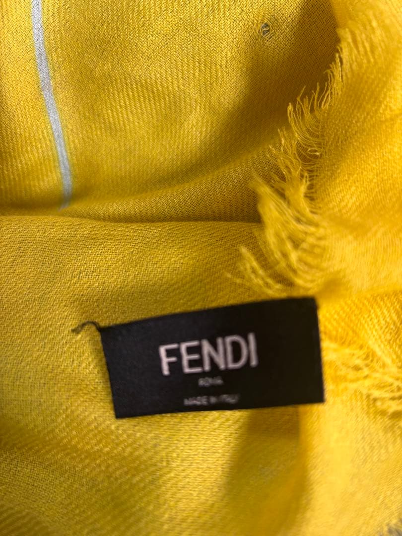 け*け様 ☆FENDI ストール　傷アリ