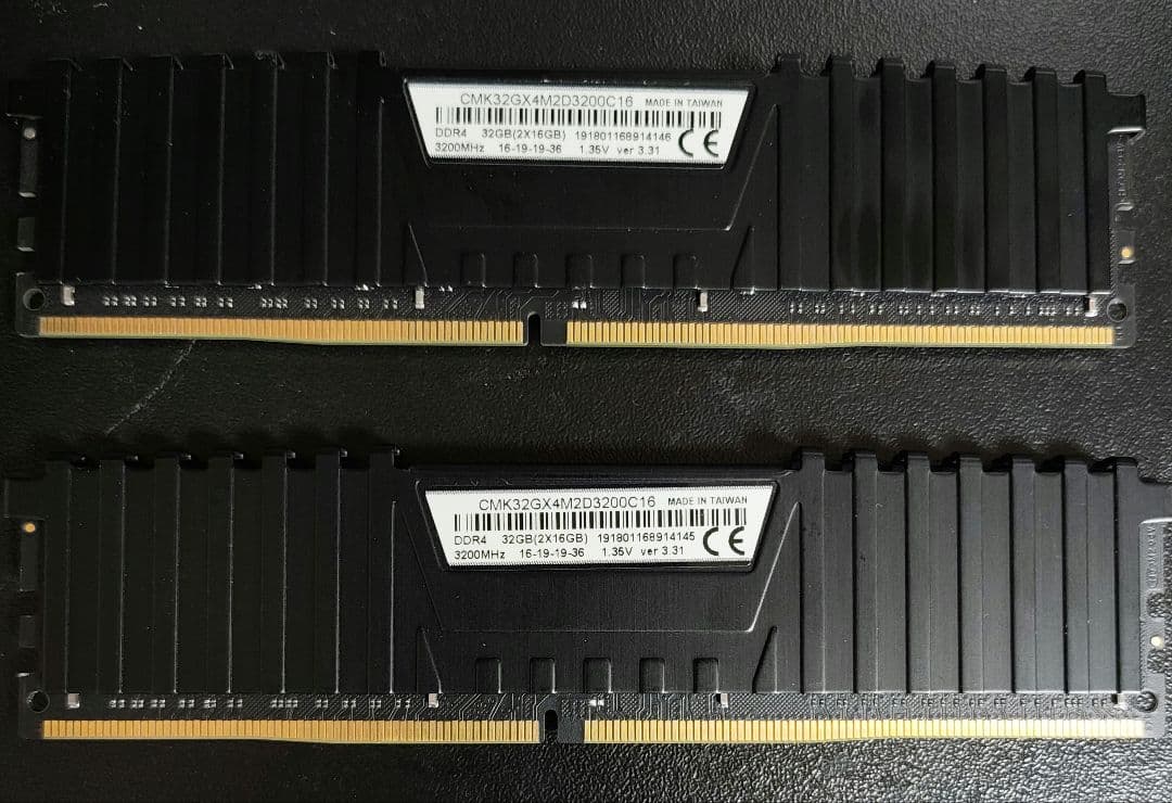 CORSAIR VENGEANCE LPX DDR4-3200 32GBセット