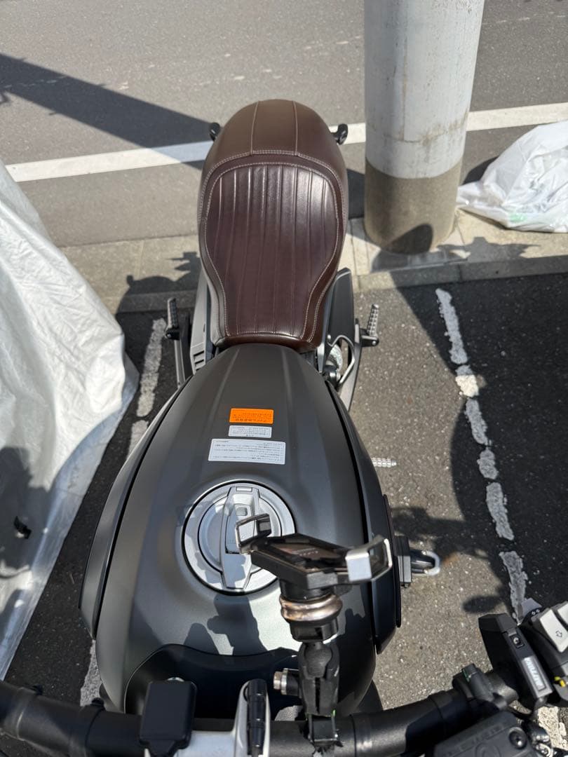 ducati スクランブラー800 カフェシート