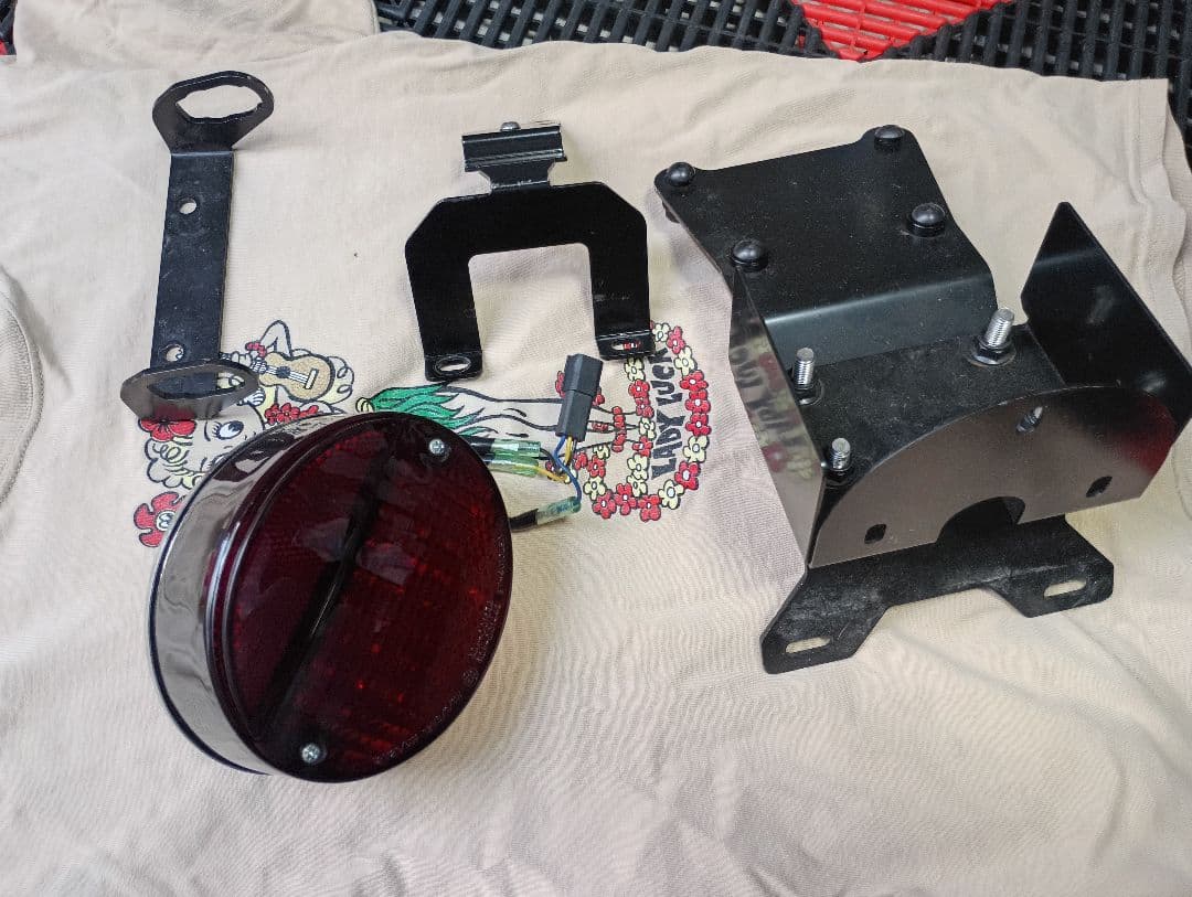 Z900RS　Z2テール　LEDダークレッドスモーク