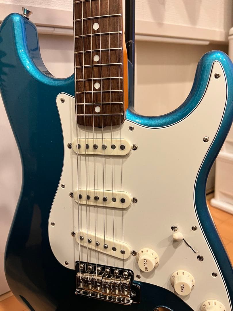 ギター Fender Stratocaster Lake Pracid Blue