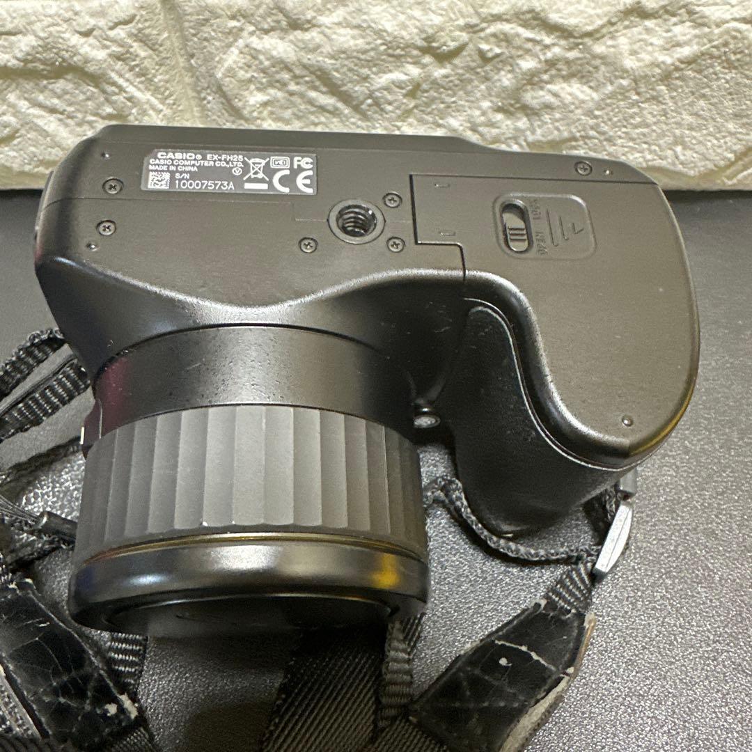 美品 CASIO EX-FH25 動作確認済　単三電池式