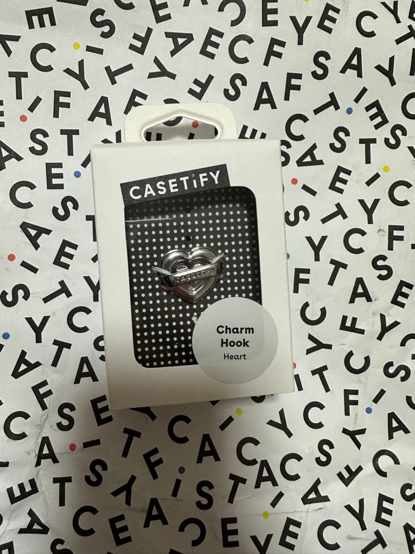 CASETiFY Twinkle Star キーチャーム - Ruby Red