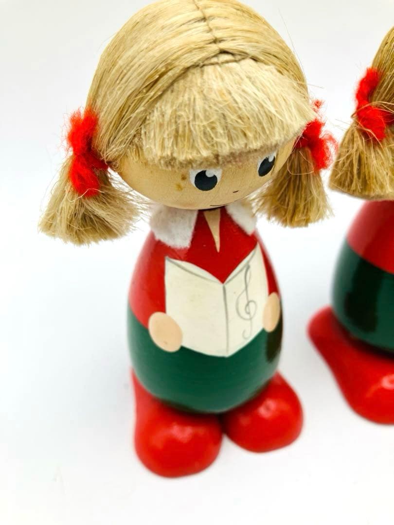 ノルディカニッセ　楽譜を持った女の子3体