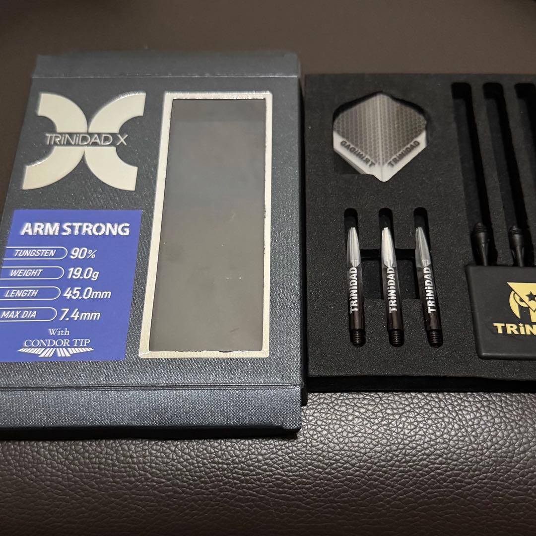 TRiNiDAD アームストロング ARMSTRONG ほぼ新品