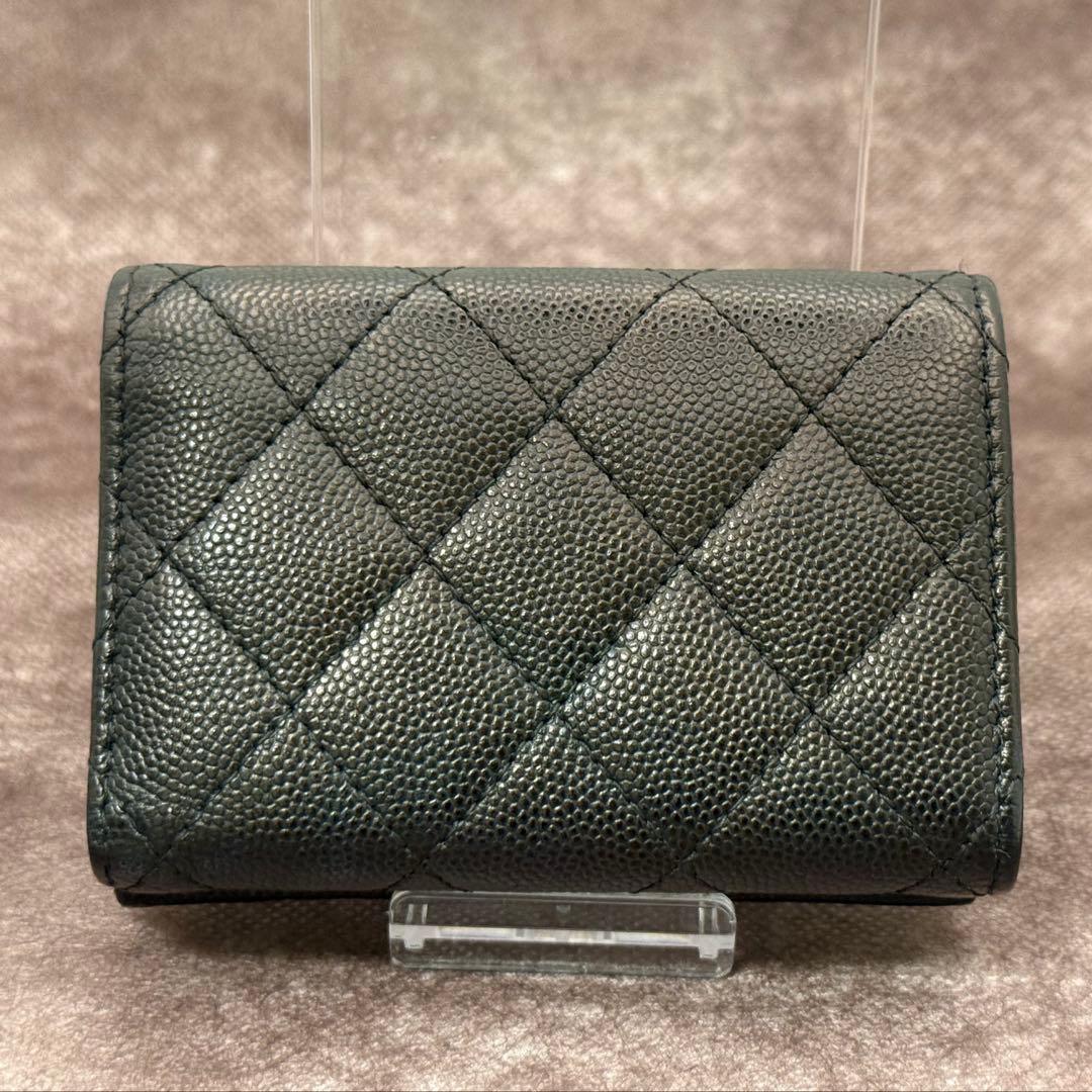 【美品】シャネル　CHANEL キャビアスキン　マトラッセ　三つ折り　財布