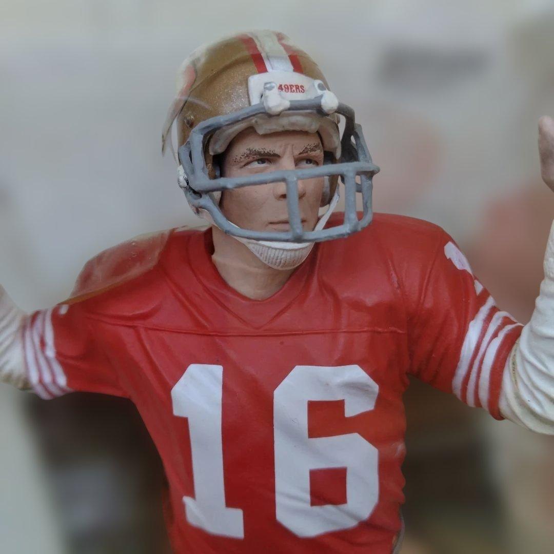 (未開封品)マクファーレンNFL ジョー・モンタナ フィギュア 2体セット