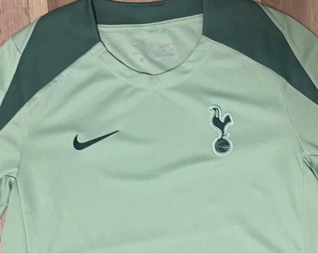 NIKE トッテナム　トレーニングシャツ　プレマッチシャツ　新品　国内M相当