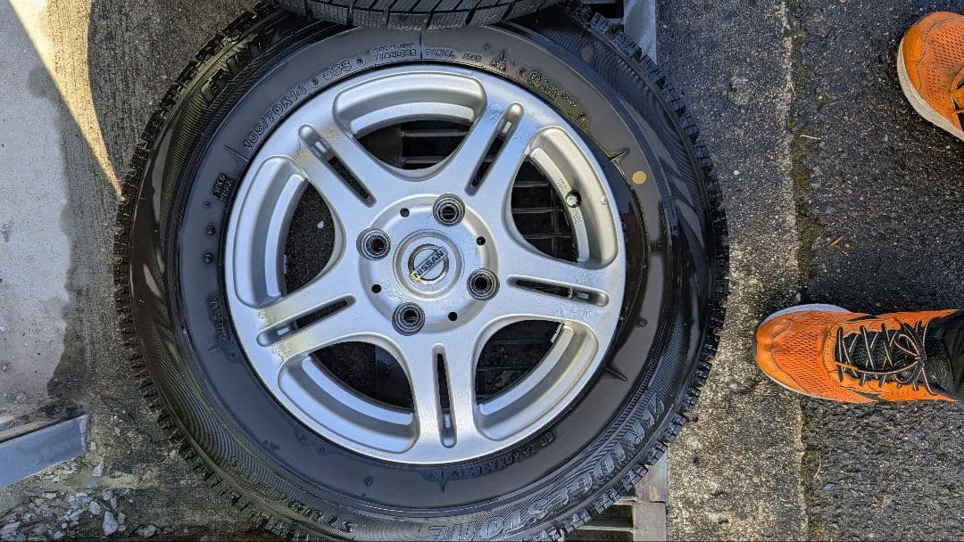 14インチ スタッドレスタイヤ 5スポーク4穴　114.3mm