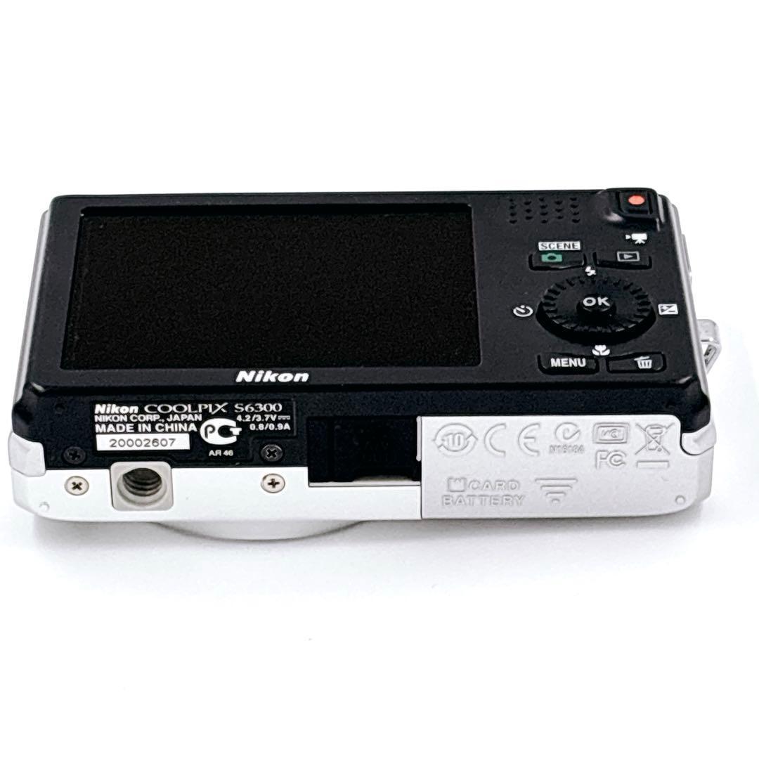 極美品 Nikon ニコン COOLPIX S6300 シルバー デジカメ