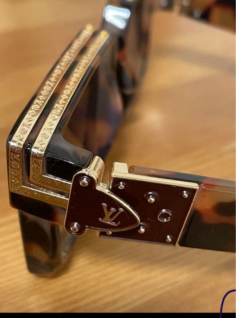 l*9様 美品 Louis Vuitton ミリオネア サングラス トータスシェ