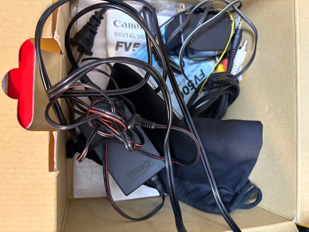 Canon デジタルビデオカメラ NTSC FV500 元箱　美品