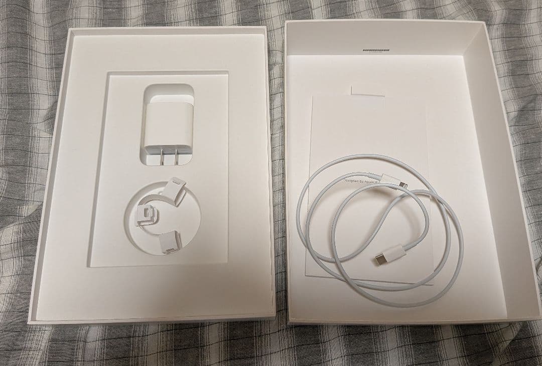 iPad第9世代　Wi-Fiモデル　iPad本体＋ケース＋箱