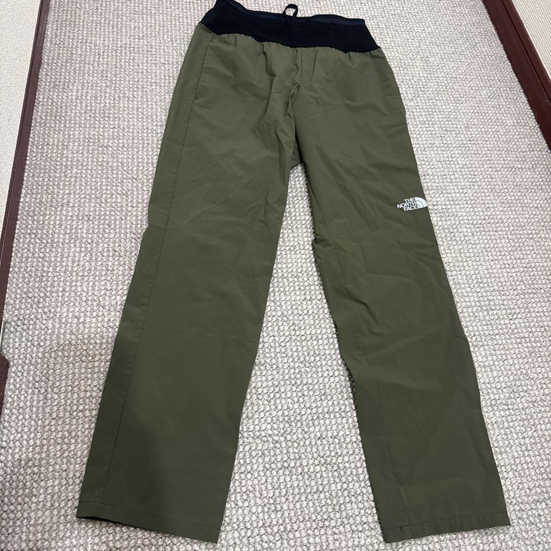 THE NORTH FACE メンズMカーキ色パンツ