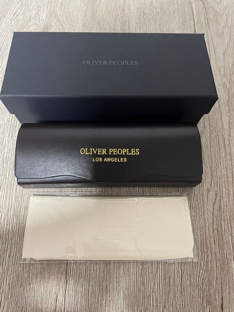 OLIVER PEOPLES オリバーピープルズ OV5186 サングラス