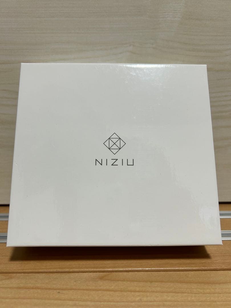 NiziU 1stアルバム　U 3形態