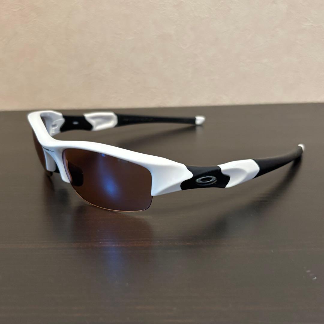 Oakley サングラス ホワイト/ブラック
