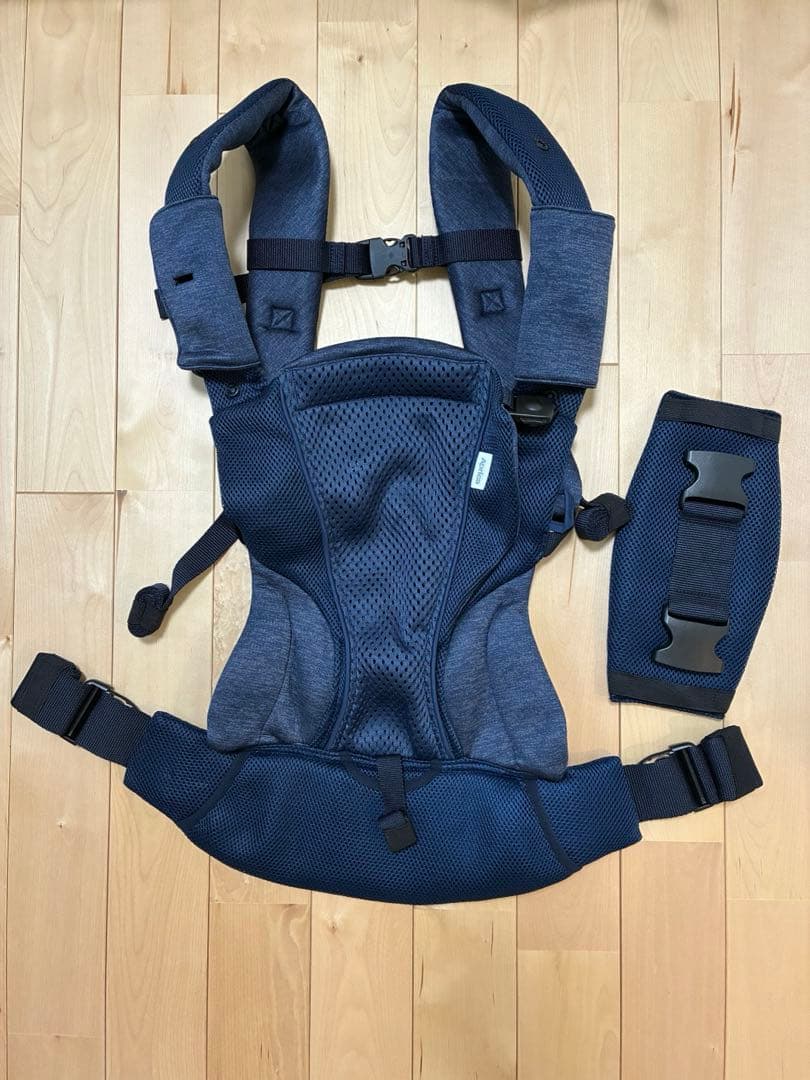 【美品】アップリカ　コアラウルトラメッシュEX ネイビー