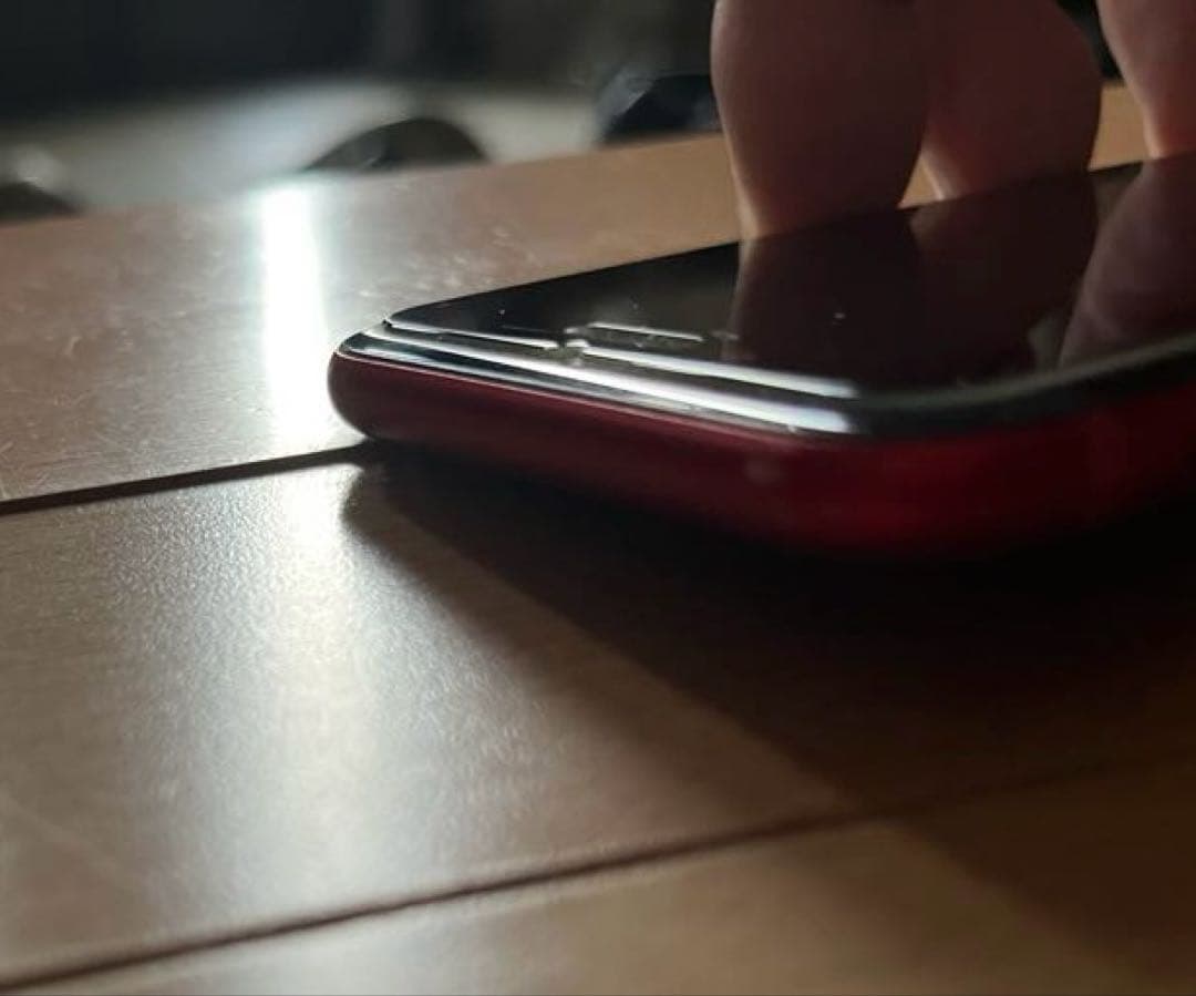 スマートフォン本体 Apple iPhone 8 64g