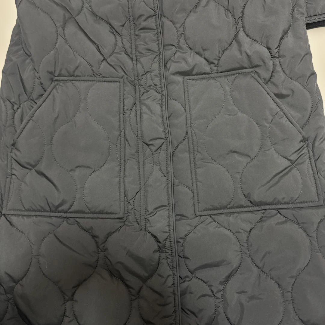 ナショナルジオグラフィック　美品 ブラック　中綿