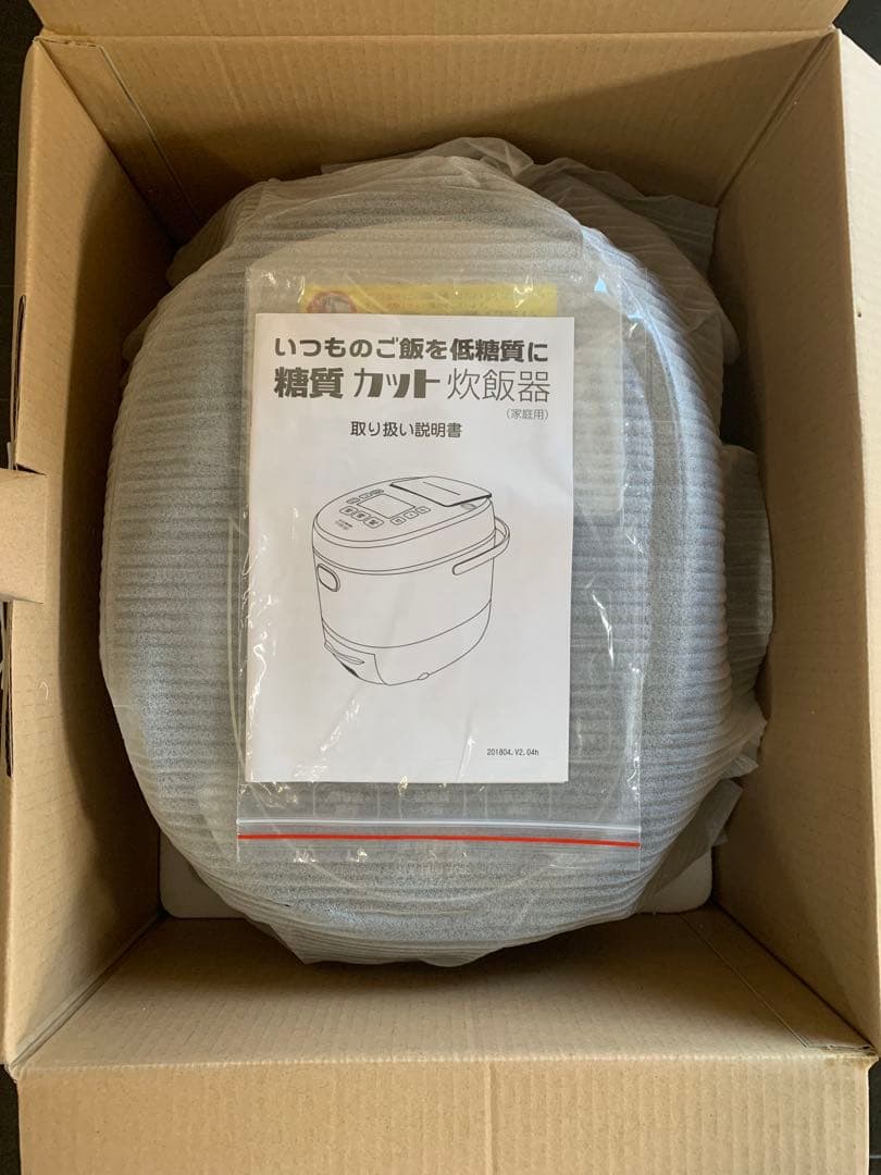 【値下げ】　炊飯器　新品　未使用　6合炊き