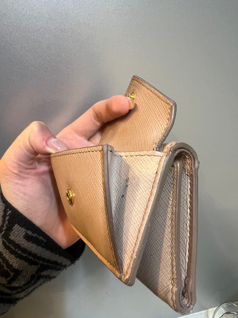PRADA シプリア　三つ折り財布