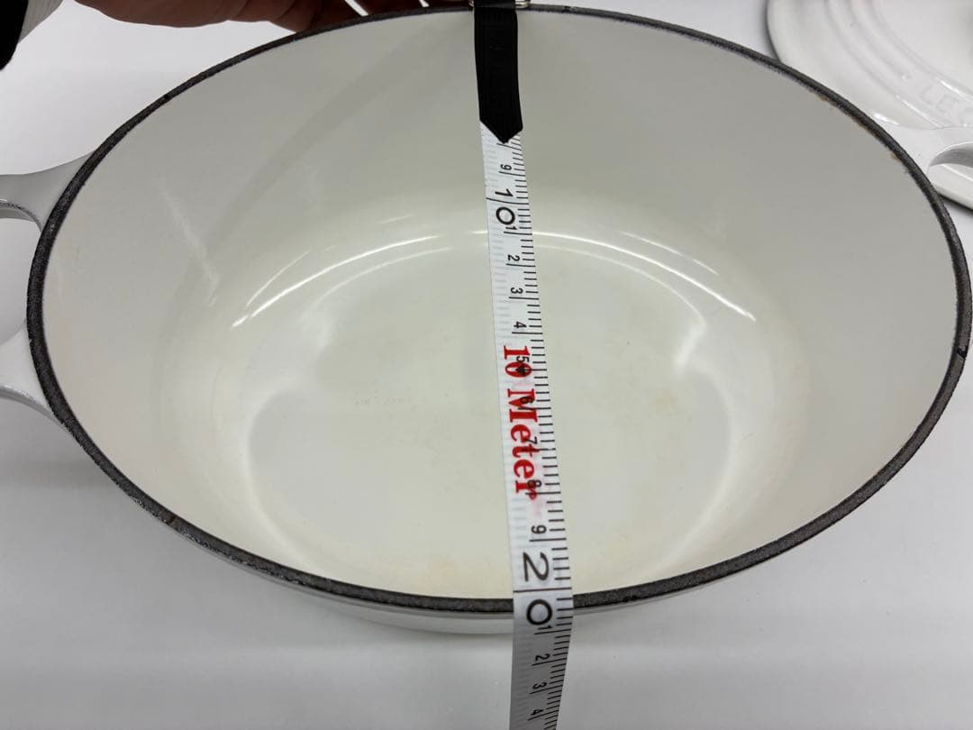 f*n様 LE CREUSET 両手鍋 ホワイト