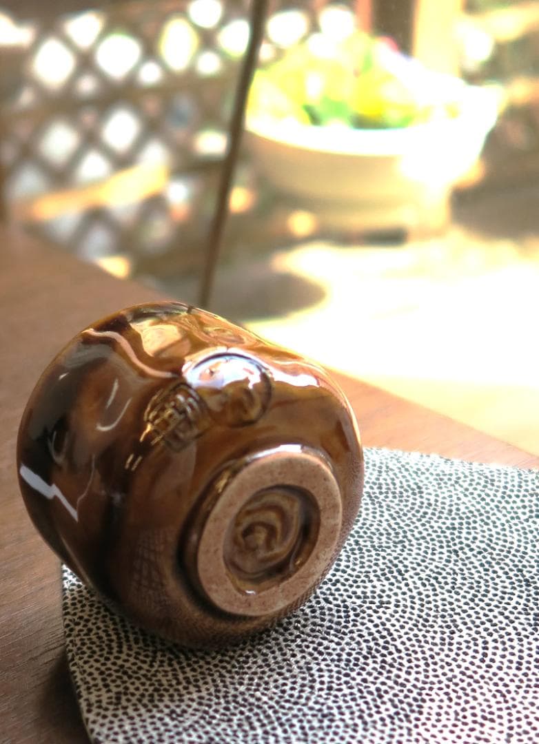 ぐい吞み（酒杯・お猪口）作家物　九代目大樋勘兵衛作　大樋焼本家窯元