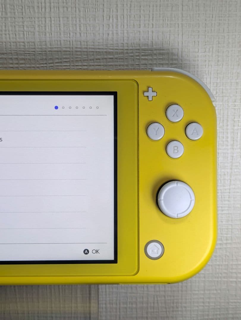 【極美品】ニンテンドー　Switch Lite イエロー　本体のみ
