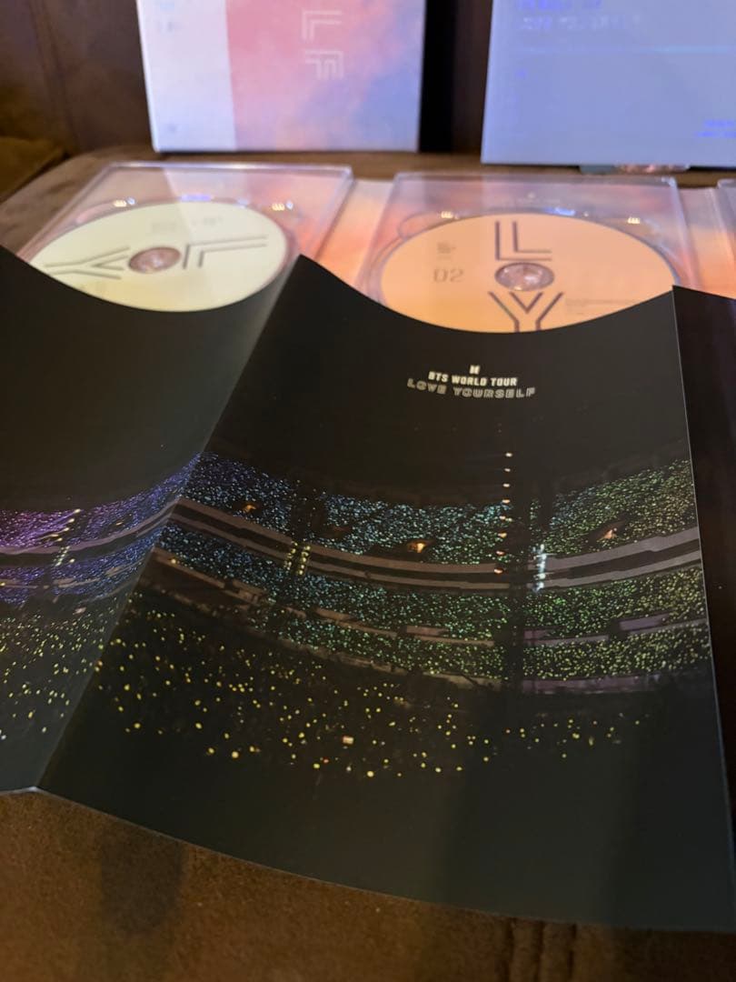 BTS バンタン　WORLD TOUR LOVE YOUR SELF SOUL