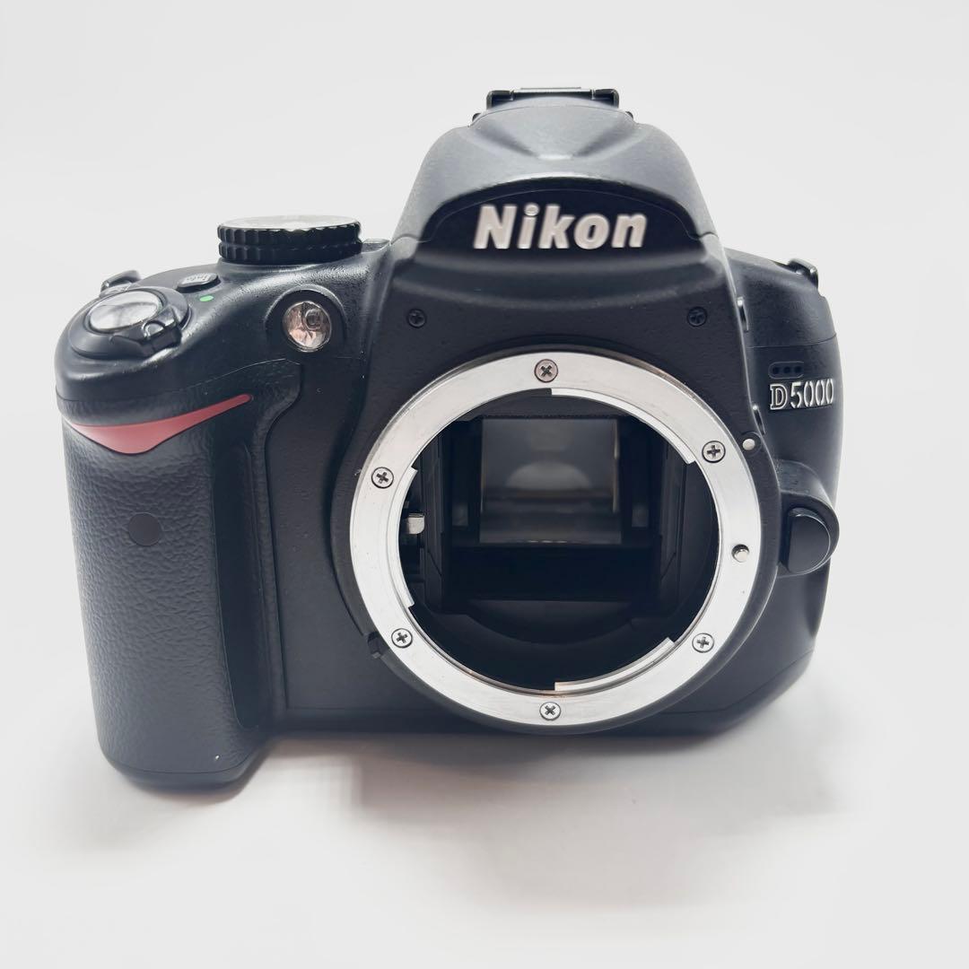 【美品】Nikon D5000 レンズキット デジタル一眼レフカメラ